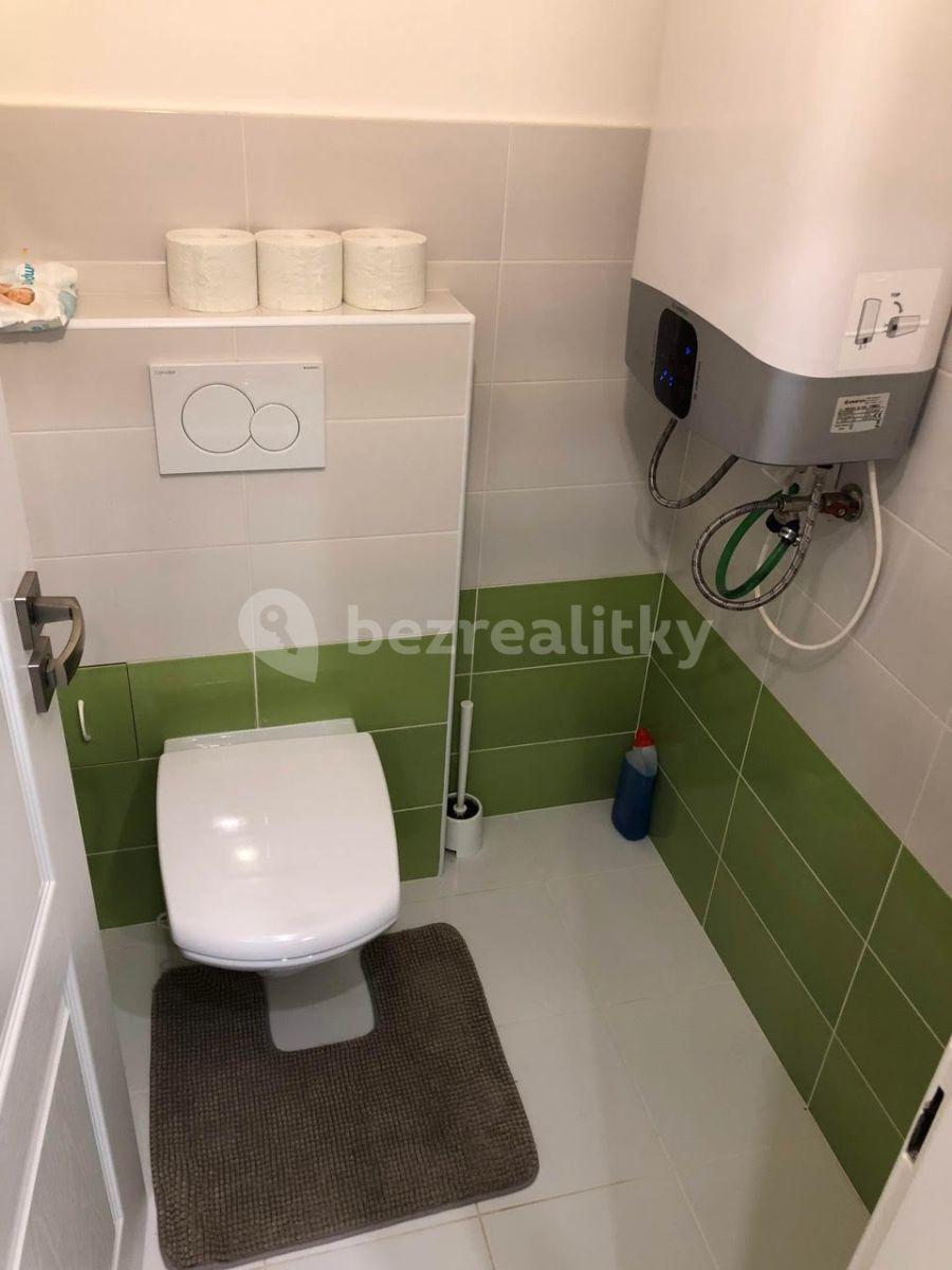 Prenájom bytu 1-izbový 24 m², Elektrárenská, Praha, Praha