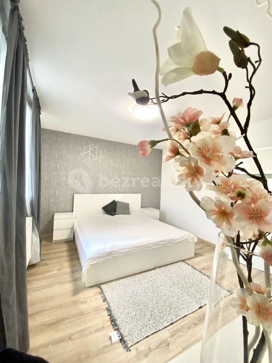 Prenájom bytu 2-izbový 74 m², Prosecka, Praha, Praha