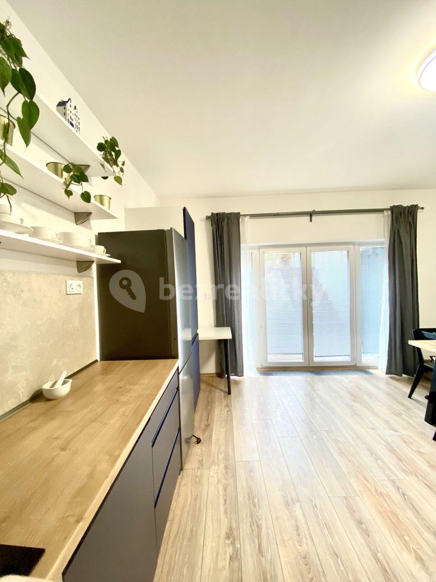 Prenájom bytu 2-izbový 74 m², Prosecka, Praha, Praha