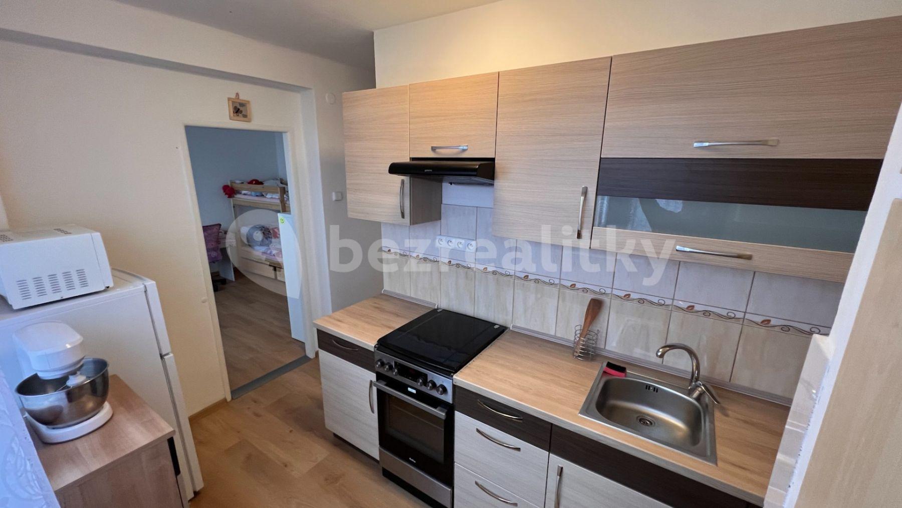 Prenájom bytu 2-izbový 52 m², Černokostelecká, Praha, Praha