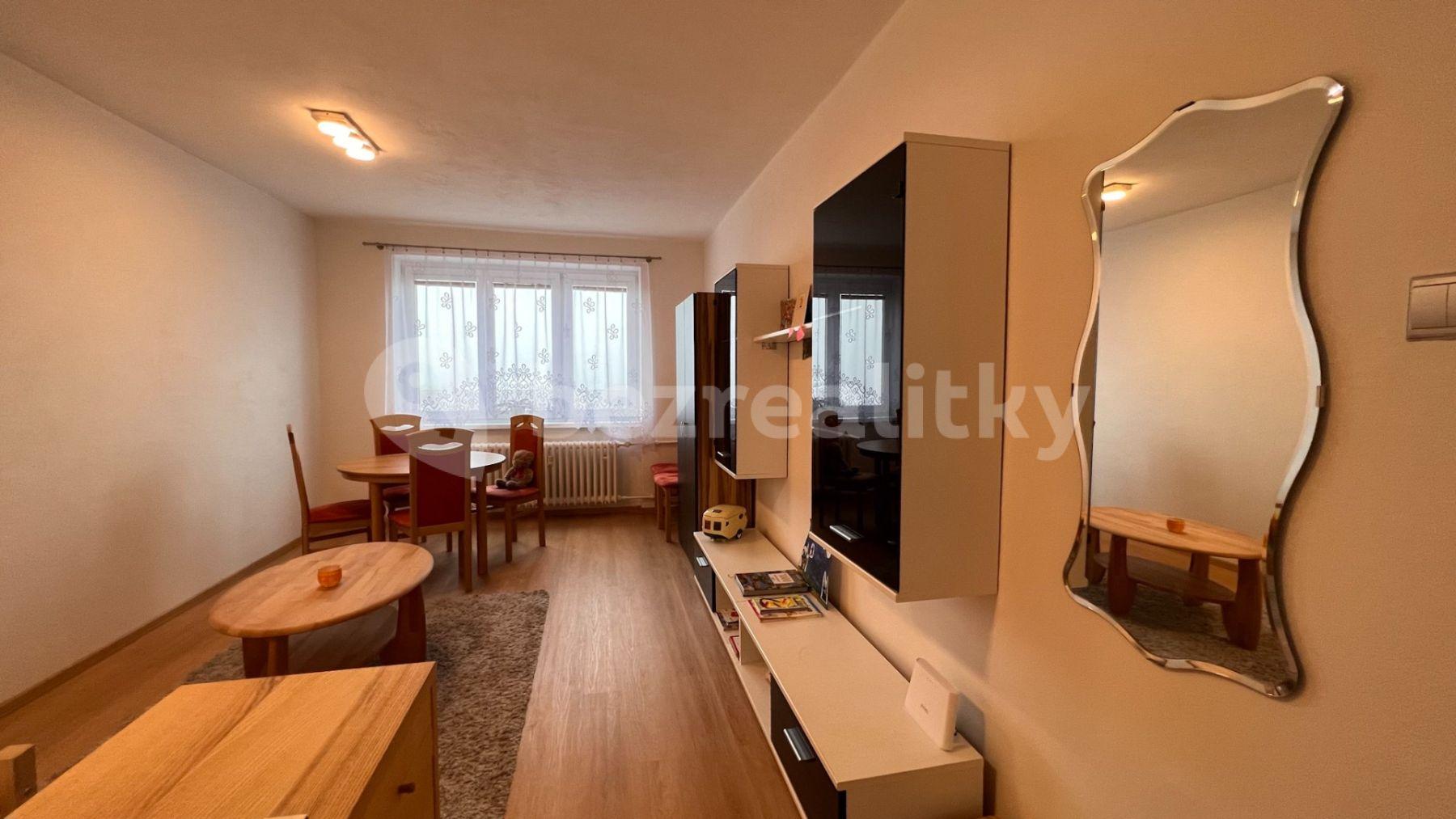 Prenájom bytu 2-izbový 52 m², Černokostelecká, Praha, Praha