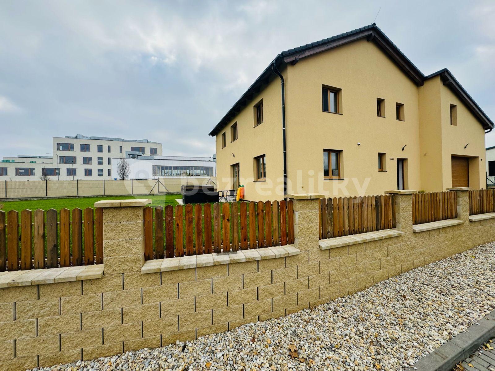 Prenájom domu 180 m², pozemek 500 m², Nad Přední skálou, Chýně, Středočeský kraj