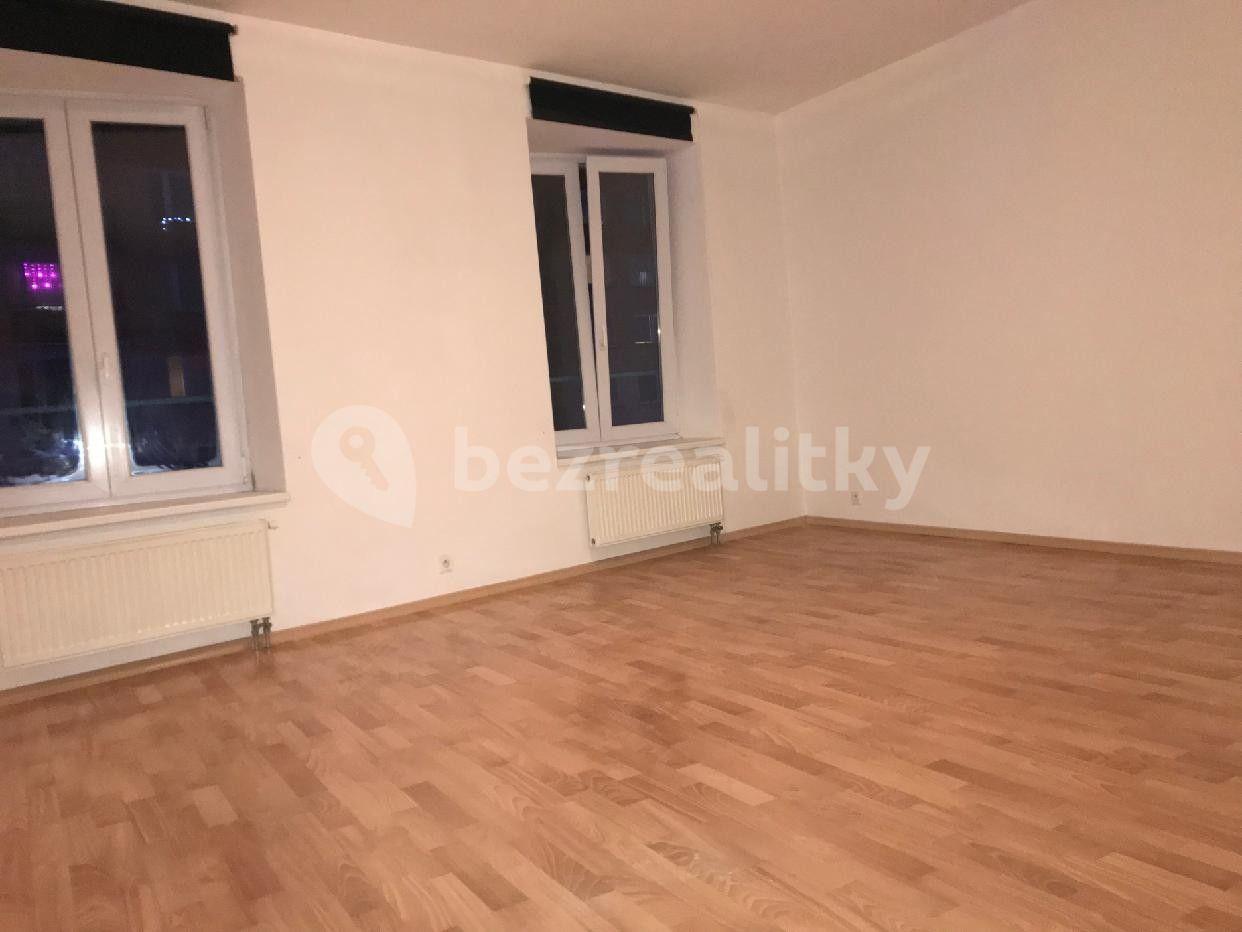 Prenájom bytu 1-izbový 38 m², Dukelská, Benešov, Středočeský kraj