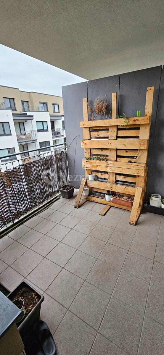 Prenájom bytu 2-izbový 54 m², Makedonská, Praha, Praha