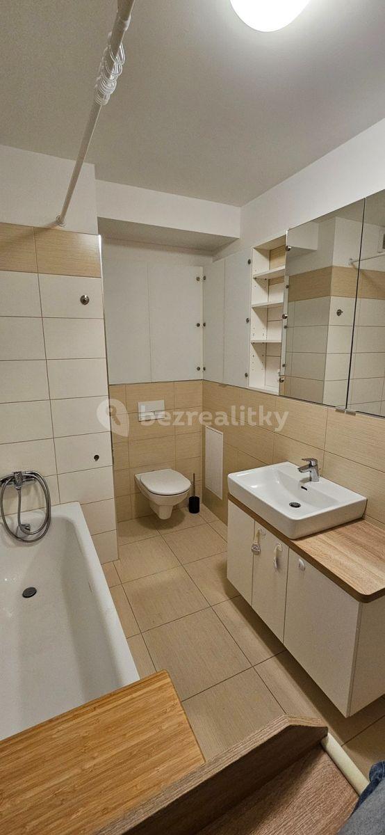 Prenájom bytu 2-izbový 54 m², Makedonská, Praha, Praha