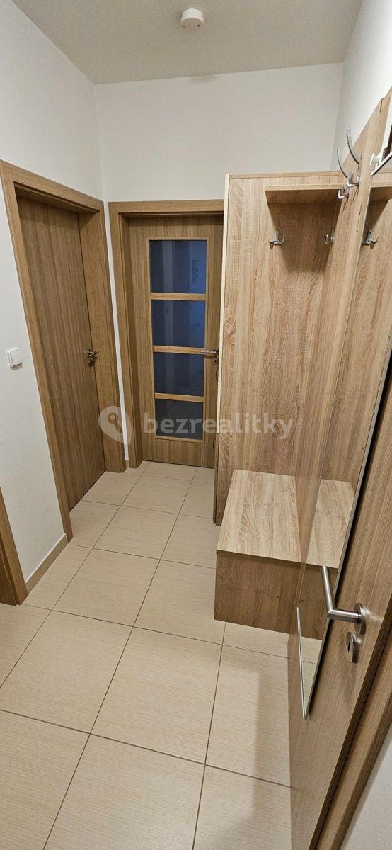 Prenájom bytu 2-izbový 54 m², Makedonská, Praha, Praha