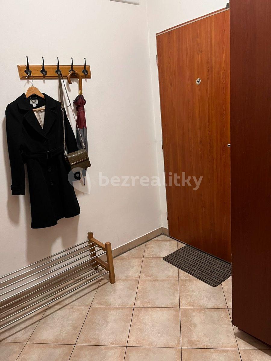 Prenájom bytu 2-izbový 41 m², Plzeňská, Praha, Praha