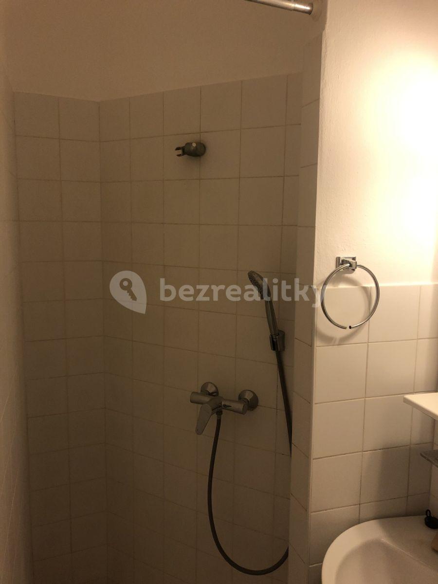 Prenájom bytu 2-izbový 38 m², Žitomírská, Praha, Praha