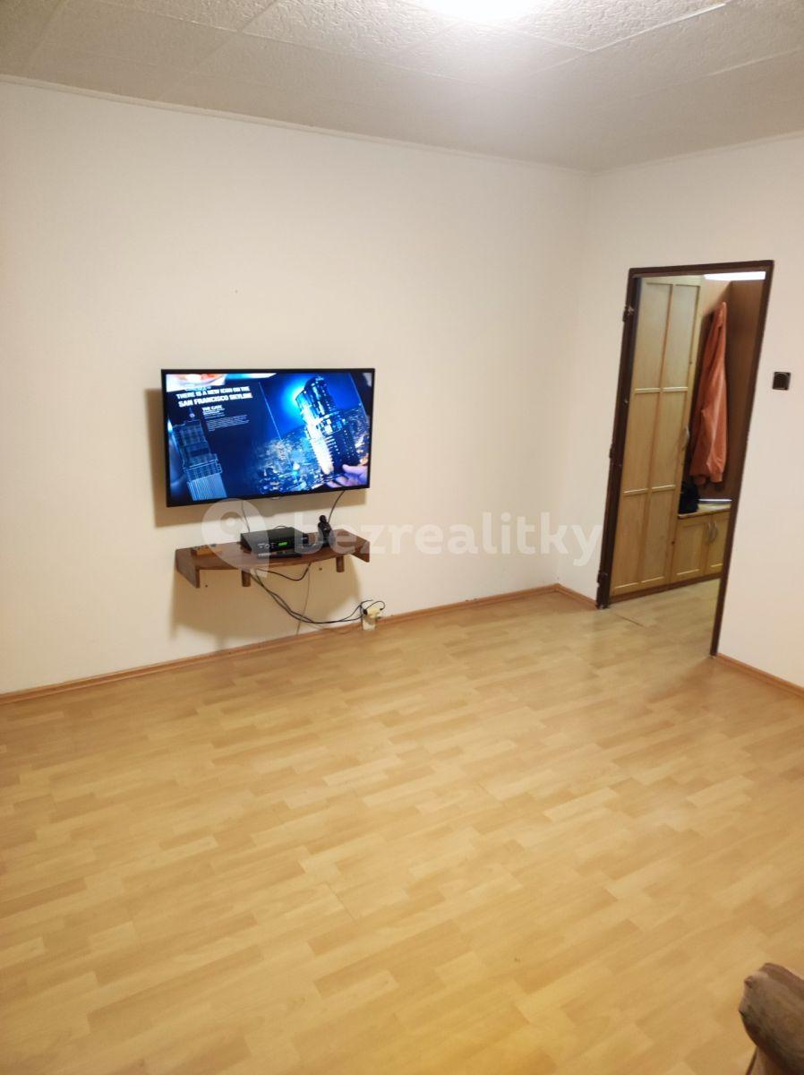 Prenájom bytu 3-izbový 65 m², Kytlická, Praha, Praha