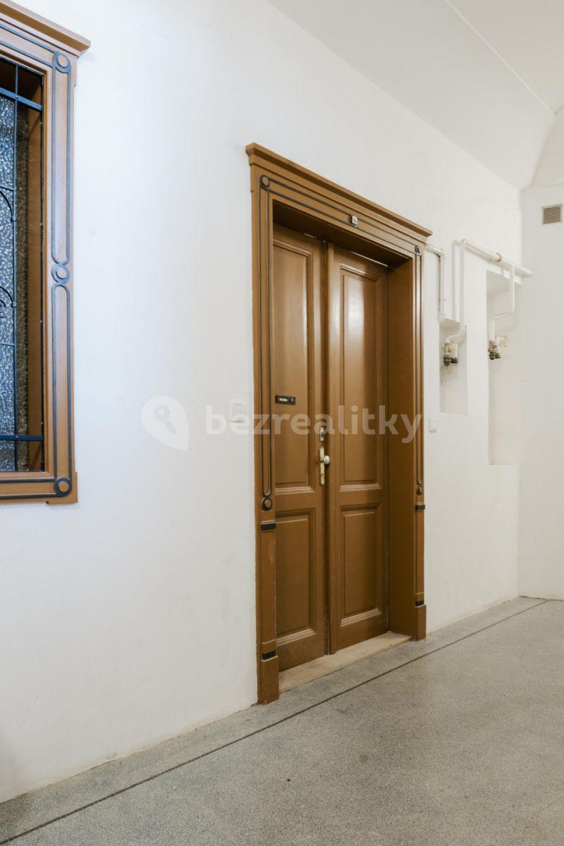 Prenájom bytu 2-izbový 60 m², Kolínská, Praha, Praha