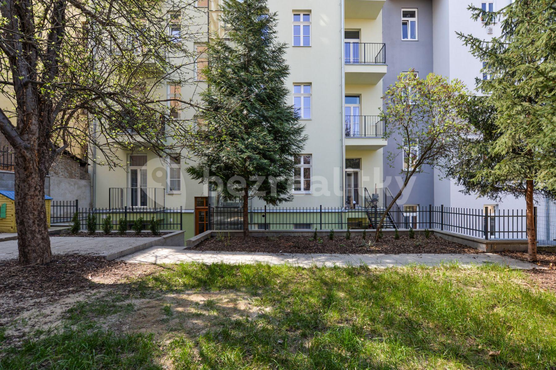 Prenájom bytu 1-izbový 42 m², Krásova, Praha, Praha