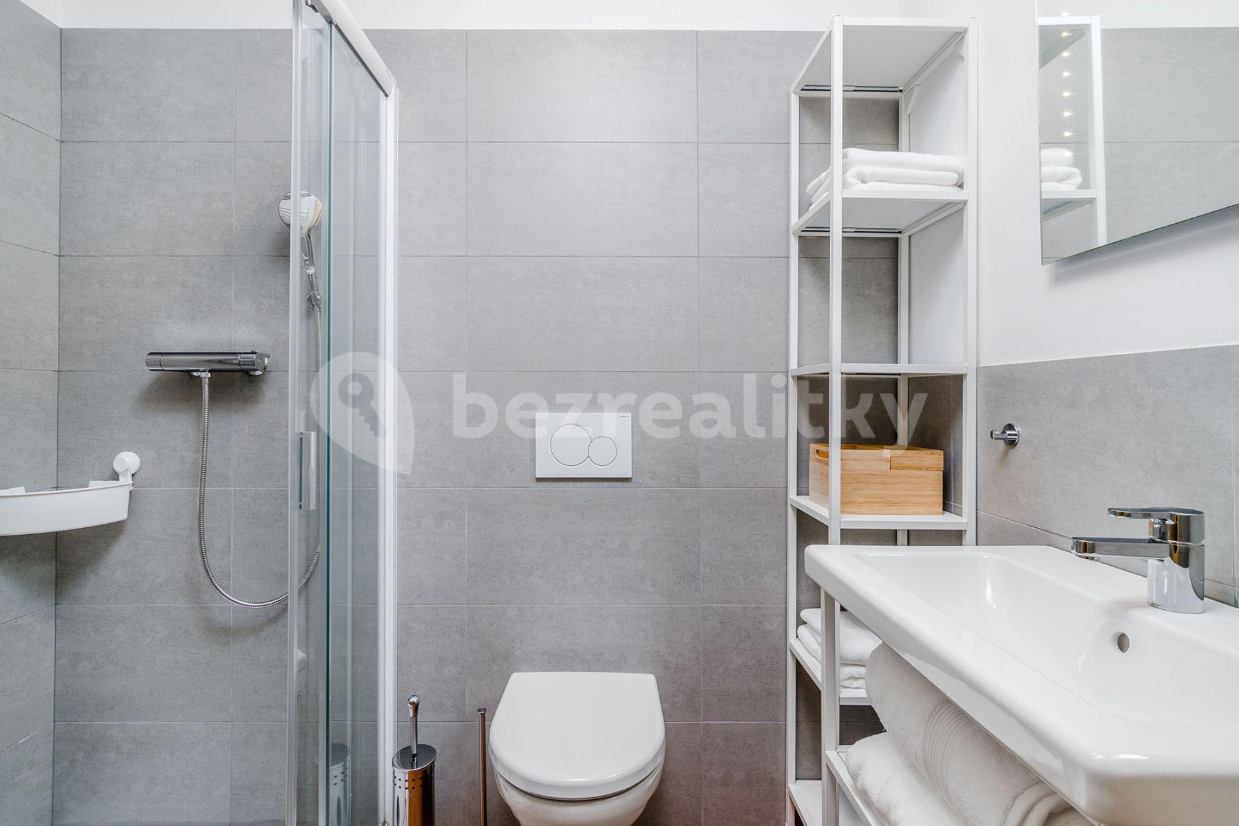 Prenájom bytu 2-izbový 40 m², Na Zámecké, Praha, Praha