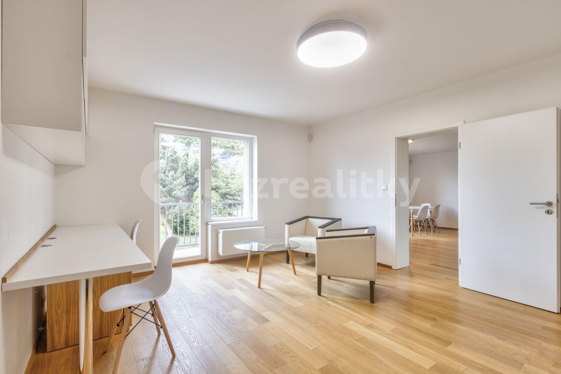 Prenájom bytu 4-izbový 140 m², U Hrušky, Praha, Praha