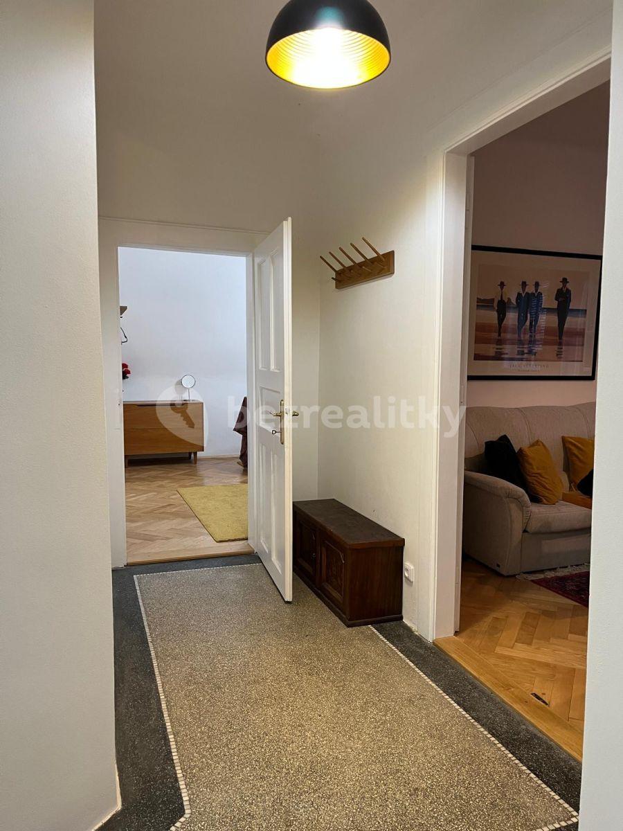 Prenájom bytu 3-izbový 75 m², Lomená, Praha, Praha