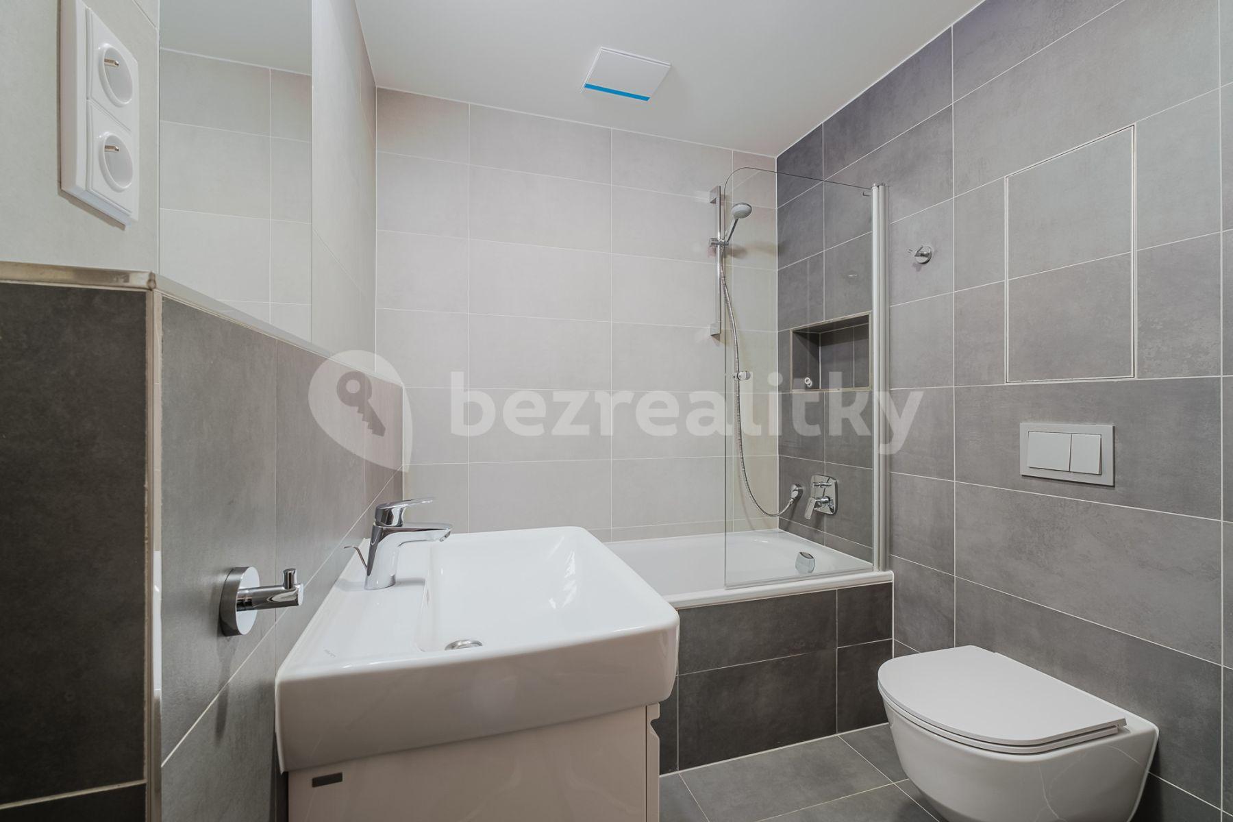 Prenájom bytu 2-izbový 52 m², U Pergamenky, Praha, Praha