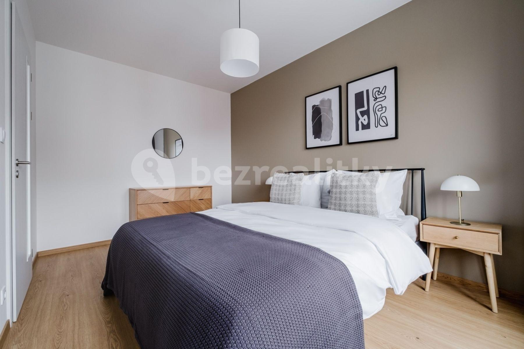 Prenájom bytu 2-izbový 44 m², Drahňovická, Praha, Praha