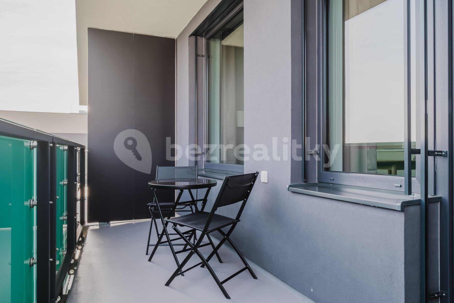 Prenájom bytu 1-izbový 32 m², Olgy Havlové, Praha, Praha