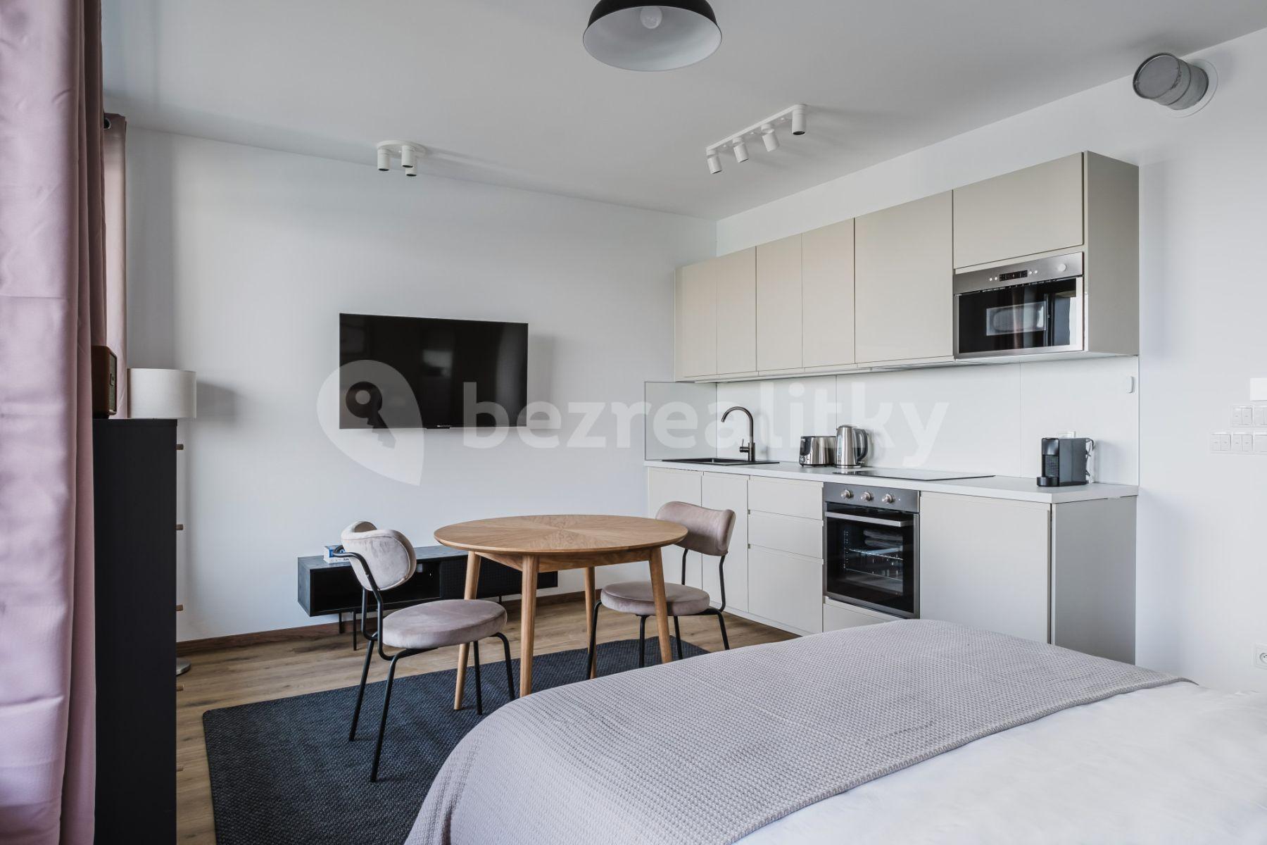 Prenájom bytu 1-izbový 32 m², Olgy Havlové, Praha, Praha