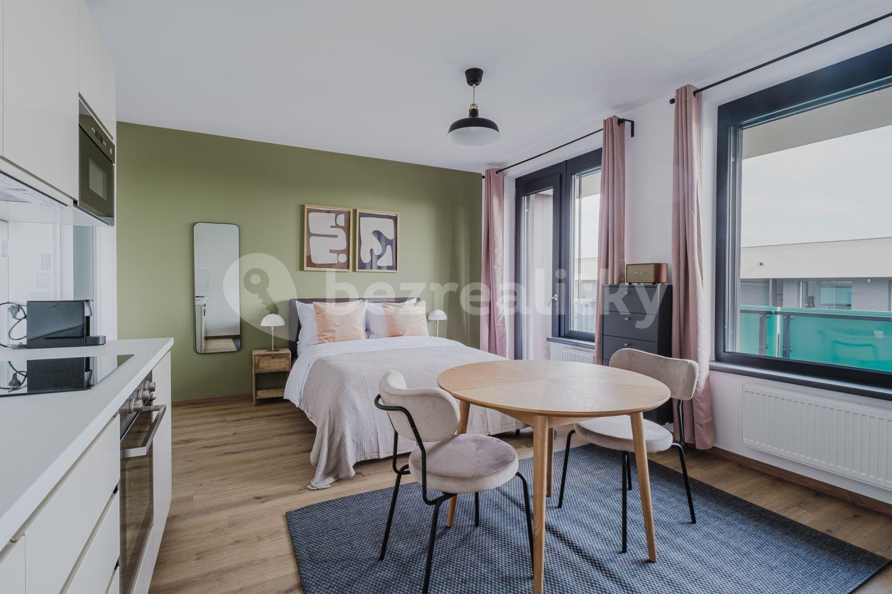 Prenájom bytu 1-izbový 32 m², Olgy Havlové, Praha, Praha