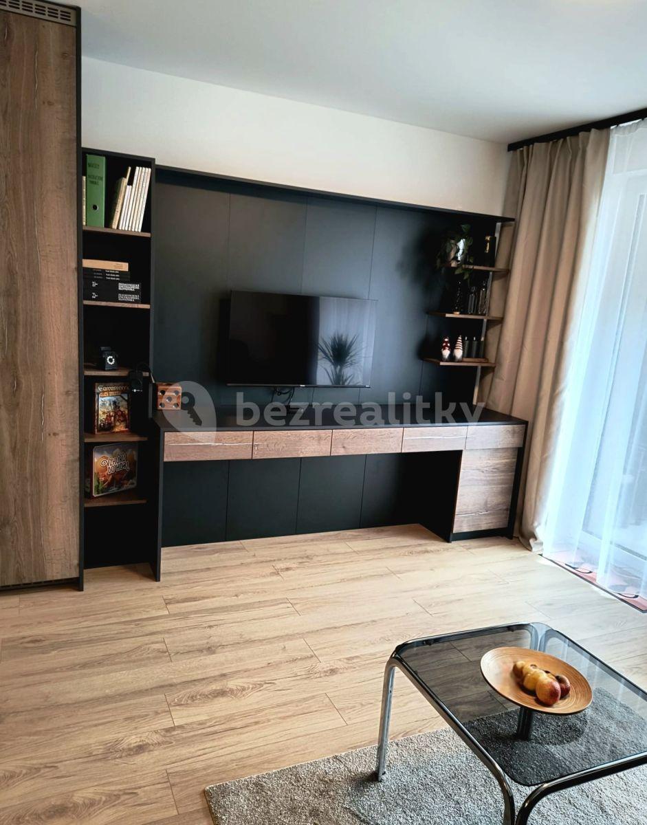 Prenájom bytu 2-izbový 58 m², Ulica Závodu Matador, Petržalka, Bratislavský kraj