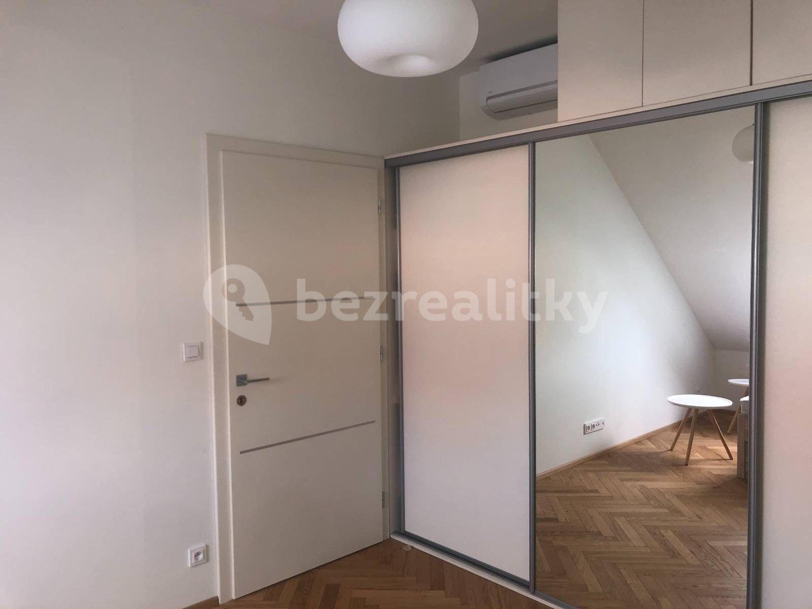 Prenájom bytu 3-izbový 62 m², Horní, Praha, Praha