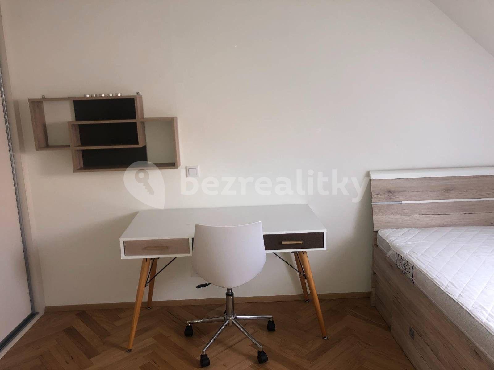 Prenájom bytu 3-izbový 62 m², Horní, Praha, Praha