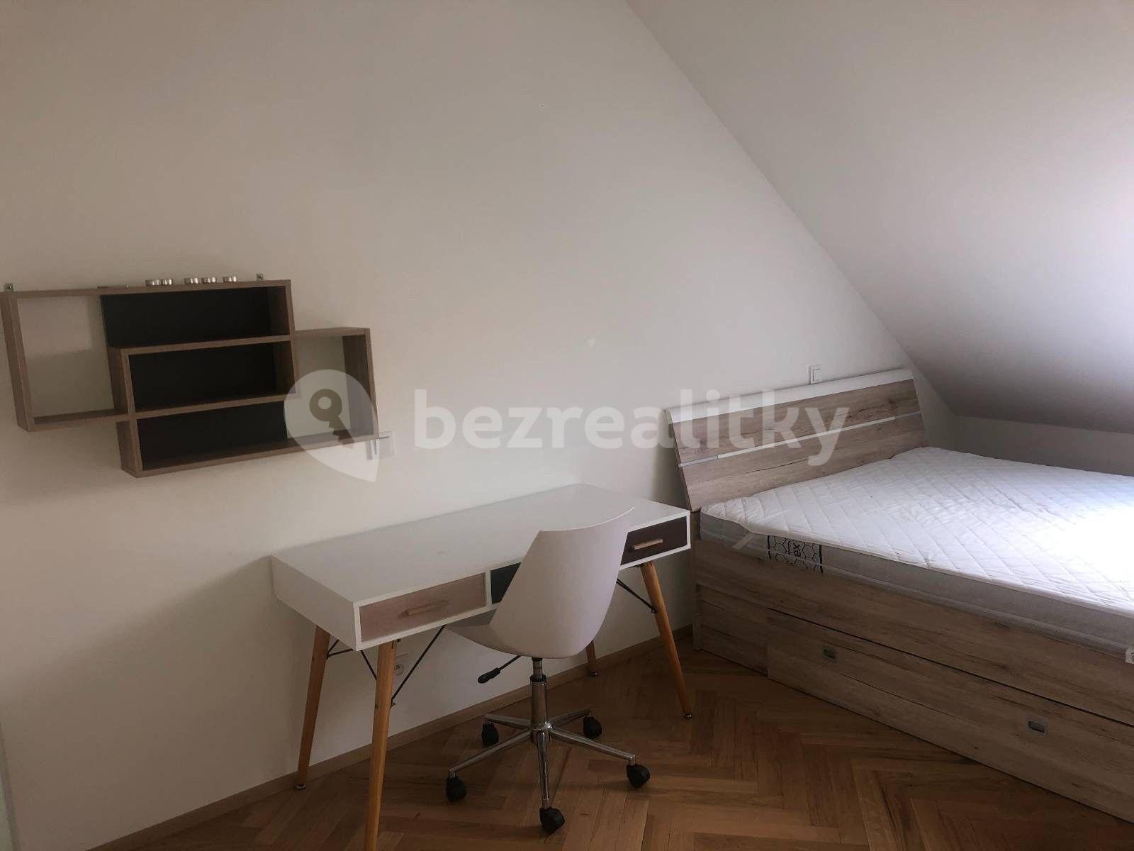 Prenájom bytu 3-izbový 62 m², Horní, Praha, Praha