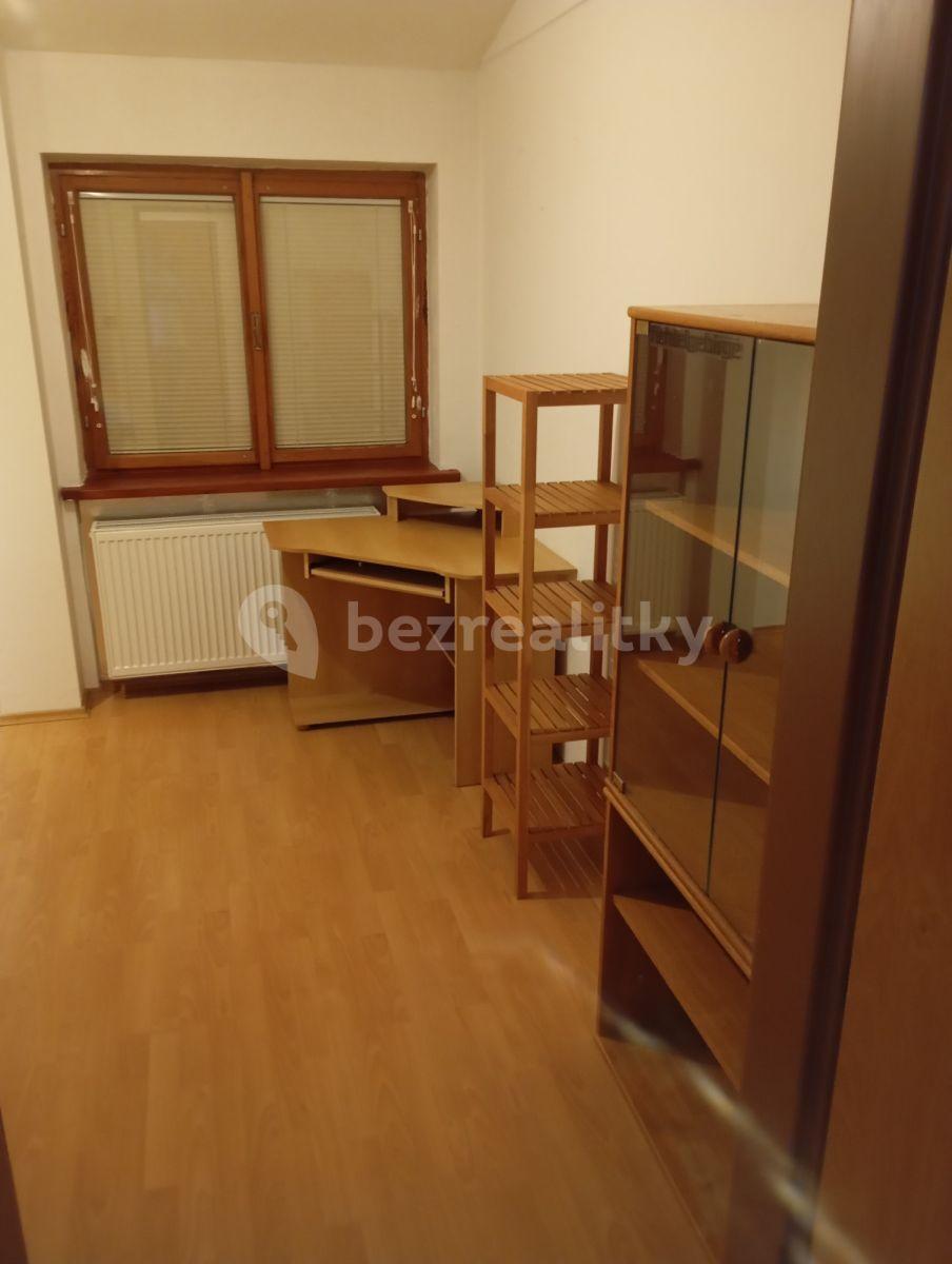 Prenájom bytu 4-izbový 120 m², Karlova Ves, Bratislavský kraj