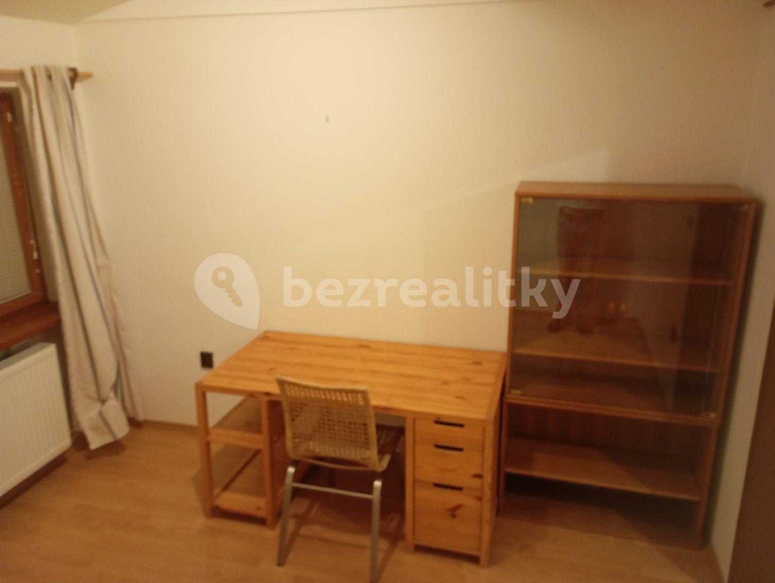 Prenájom bytu 4-izbový 120 m², Karlova Ves, Bratislavský kraj