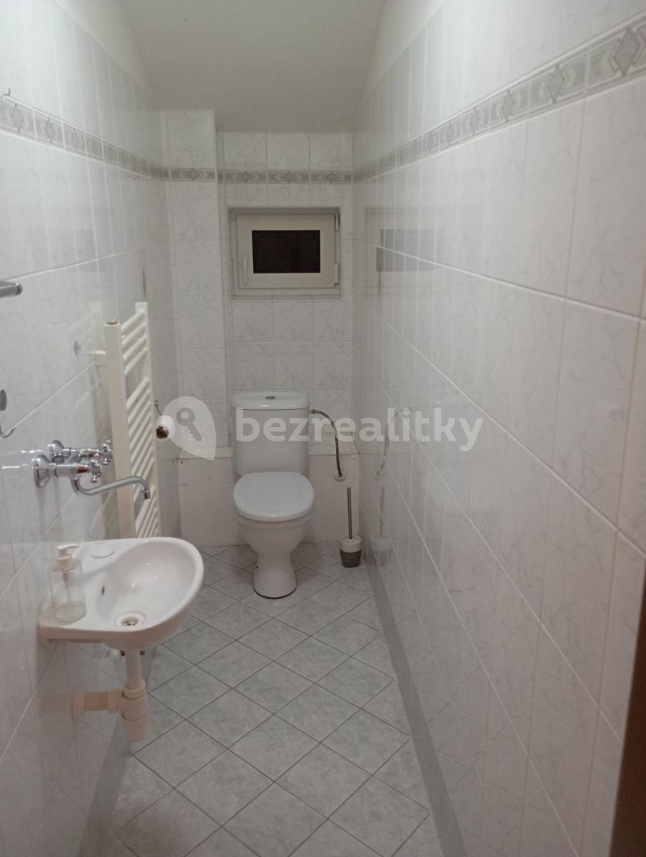 Prenájom bytu 4-izbový 120 m², Karlova Ves, Bratislavský kraj