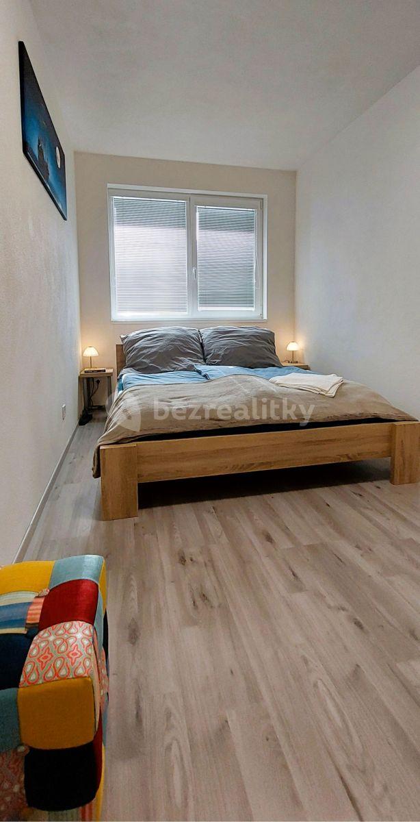 Prenájom bytu 2-izbový 56 m², Poděbradova, Plzeň, Plzeňský kraj