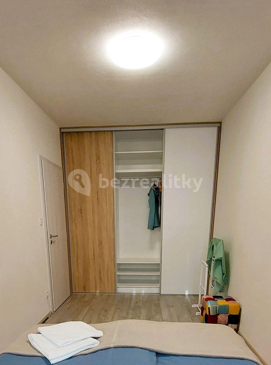 Prenájom bytu 2-izbový 56 m², Poděbradova, Plzeň, Plzeňský kraj