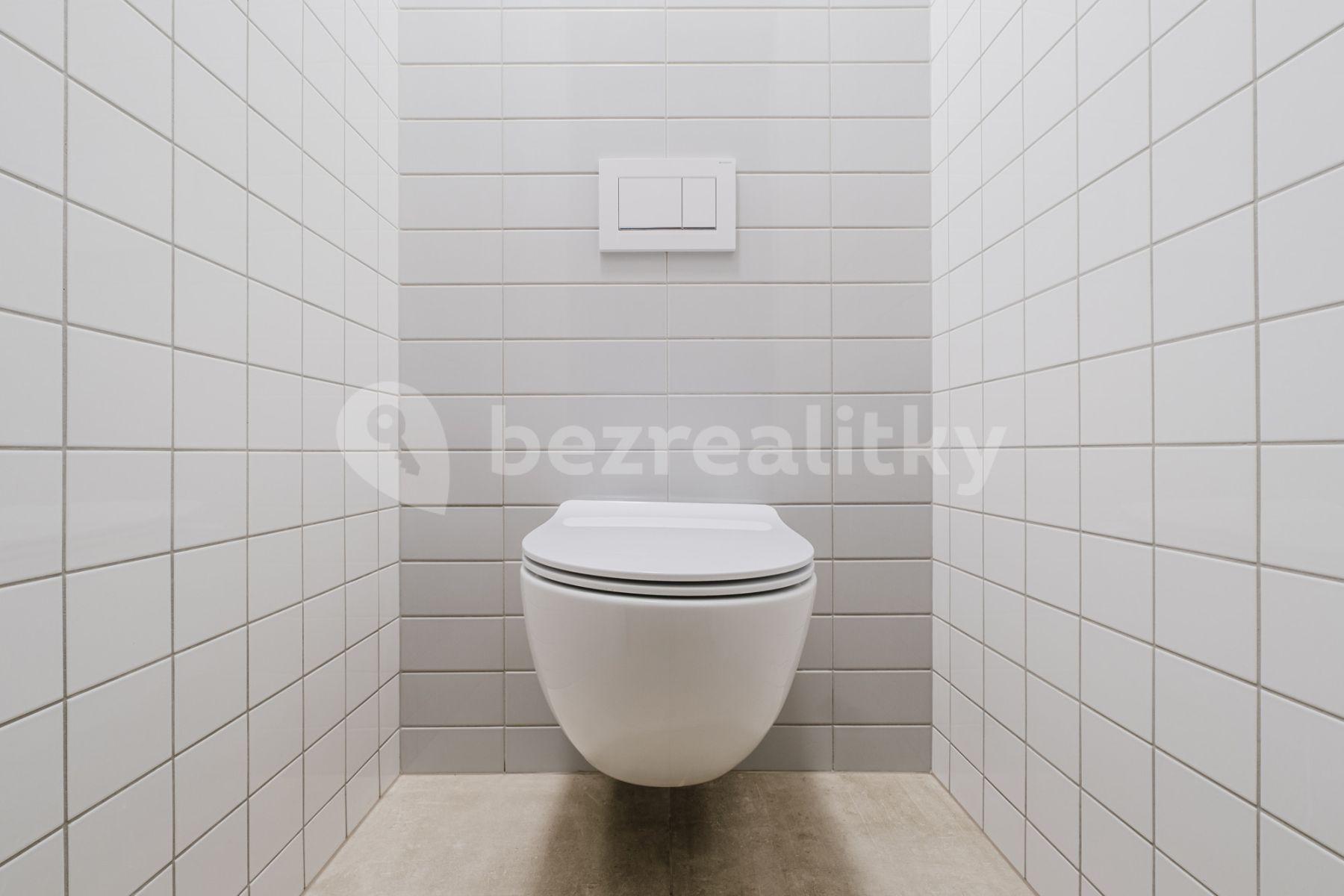 Prenájom bytu 2-izbový 54 m², Chodská, Praha, Praha