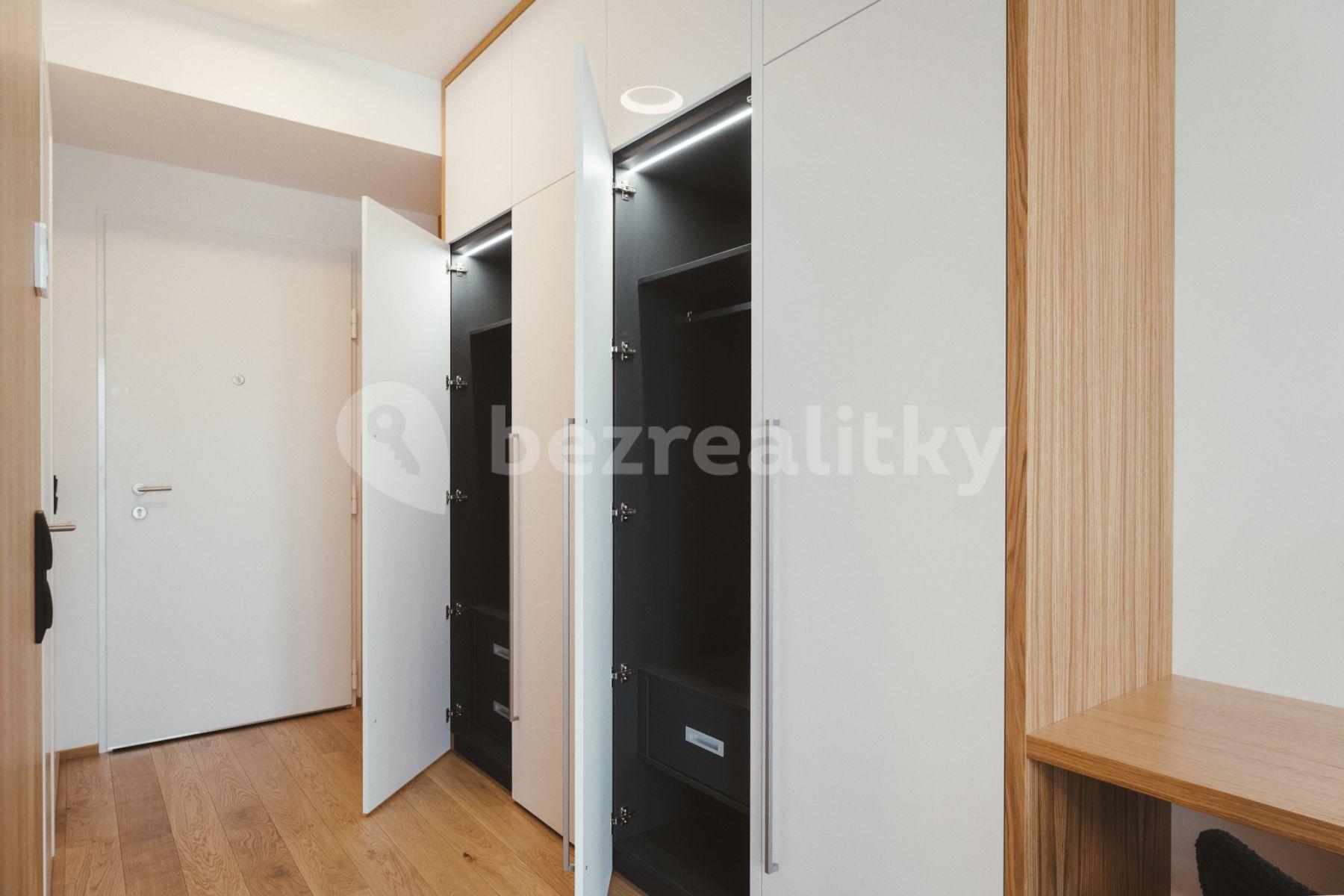 Prenájom bytu 1-izbový 35 m², Vítězné náměstí, Praha, Praha