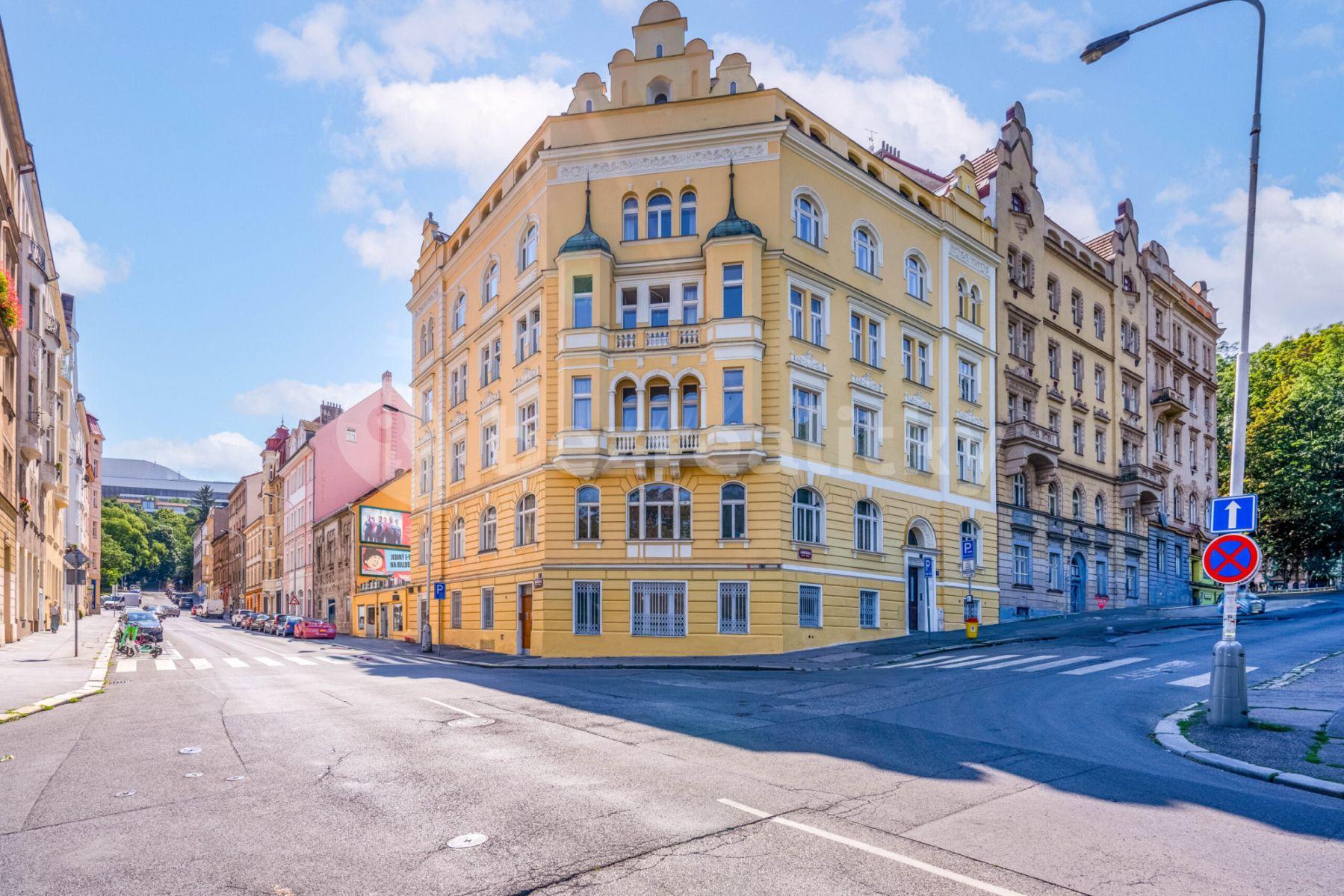 Prenájom bytu 2-izbový 49 m², Lumírova, Praha, Praha