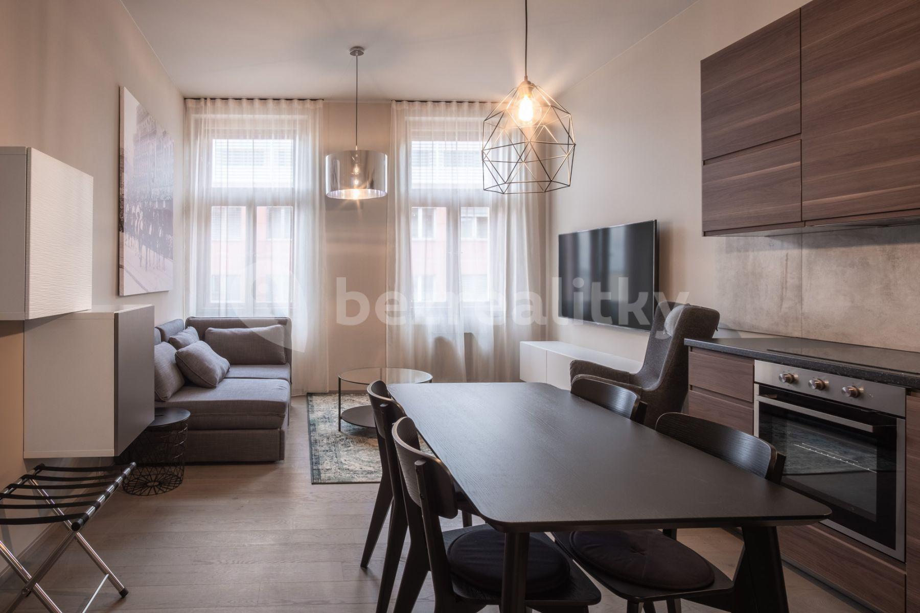 Prenájom bytu 2-izbový 47 m², Římská, Praha, Praha