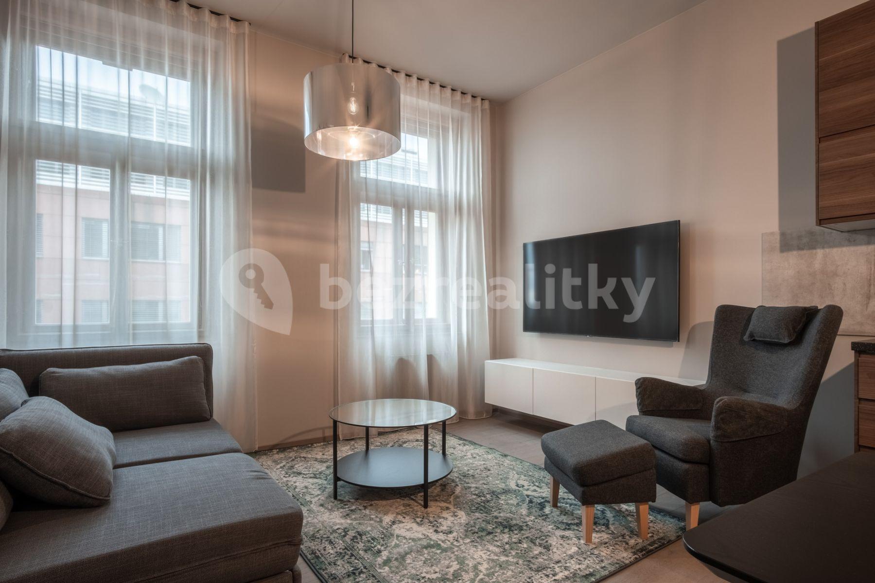 Prenájom bytu 2-izbový 47 m², Římská, Praha, Praha