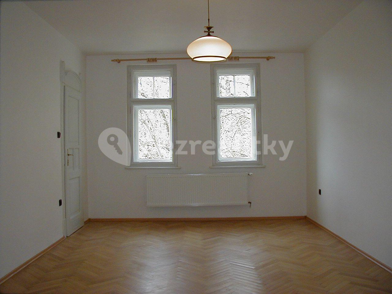 Prenájom bytu 3-izbový 103 m², Zapova, Praha, Praha