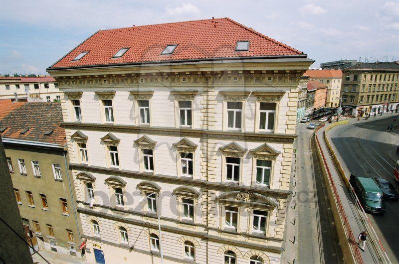 Prenájom bytu 1-izbový 31 m², Seifertova, Praha, Praha