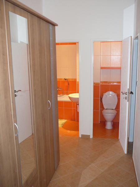 Prenájom bytu 1-izbový 45 m², Pod Klikovkou, Praha, Praha