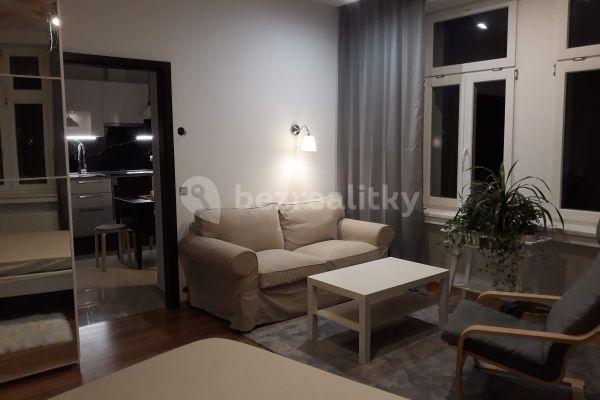 Prenájom bytu 2-izbový 54 m², Nuselská, Praha