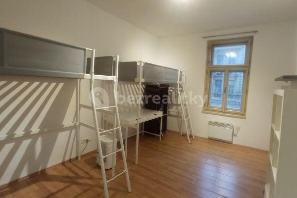 Prenájom bytu 1-izbový 32 m², Bělehradská, Praha 4