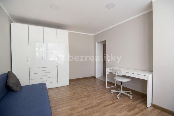 Prenájom bytu 1-izbový 27 m², Bartákova, Praha 4