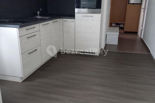 Prenájom bytu 1-izbový 40 m², Kvítková, Zlín