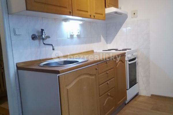 Prenájom bytu 1-izbový 34 m², Akátová, Chrudim