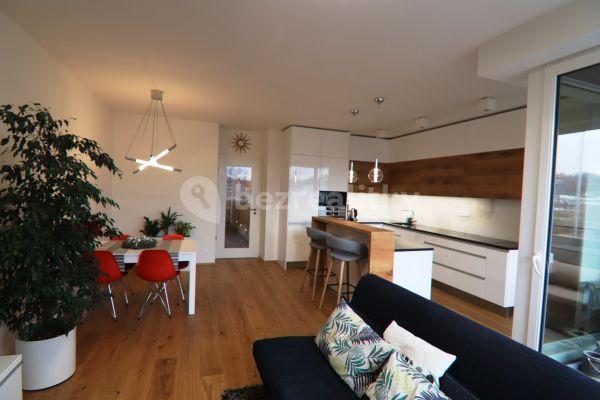 Prenájom bytu 3-izbový 89 m², Šífařská, Hlavní město Praha