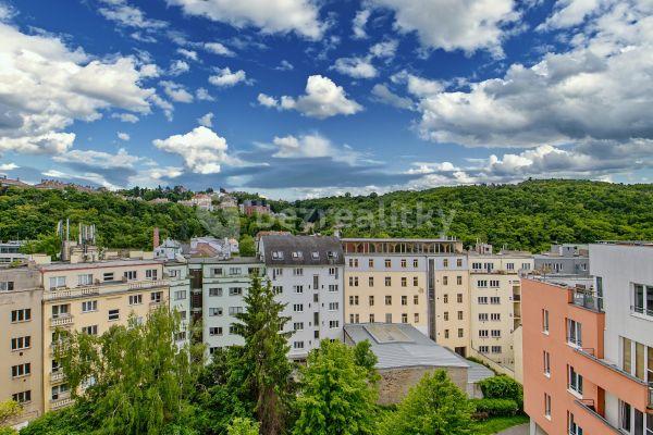 Prenájom bytu 2-izbový 55 m², Plzeňská, Praha