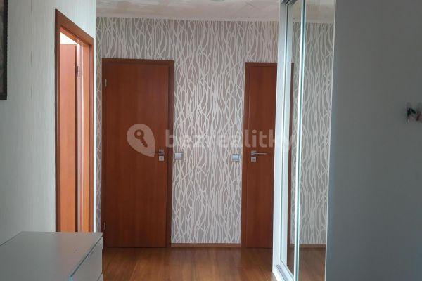 Prenájom bytu 4-izbový 84 m², Leoše Janáčka, Kladno