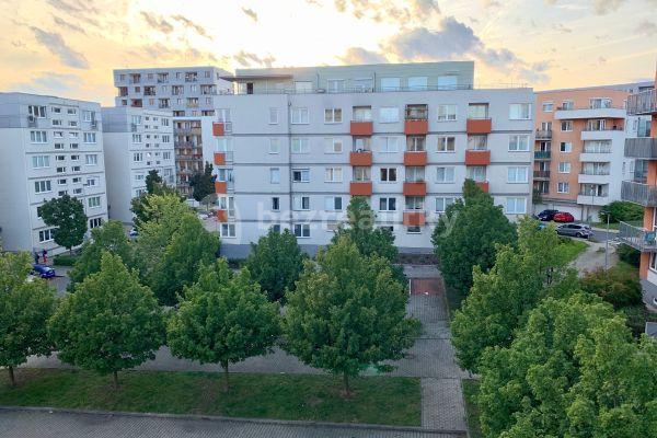 Prenájom bytu 2-izbový 62 m², Žateckých, Praha 4