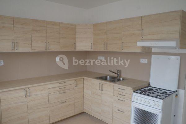 Prenájom bytu 3-izbový 72 m², Brožíkova, Hradec Králové